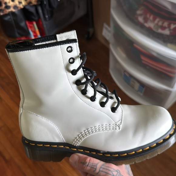 Brand New W7.5 Dr. Martens Boots - Picture 8 of 12